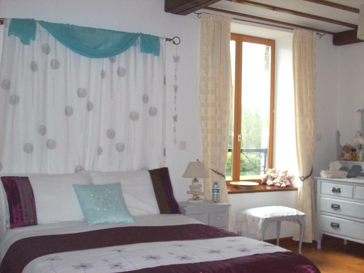 Le Rocher B&B Yvrandes Exteriör bild