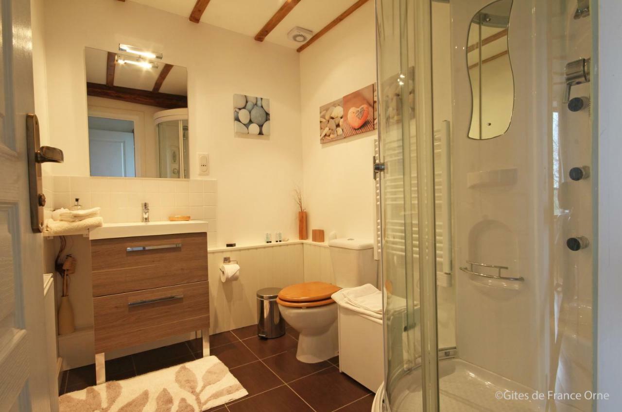 Le Rocher B&B Yvrandes Exteriör bild